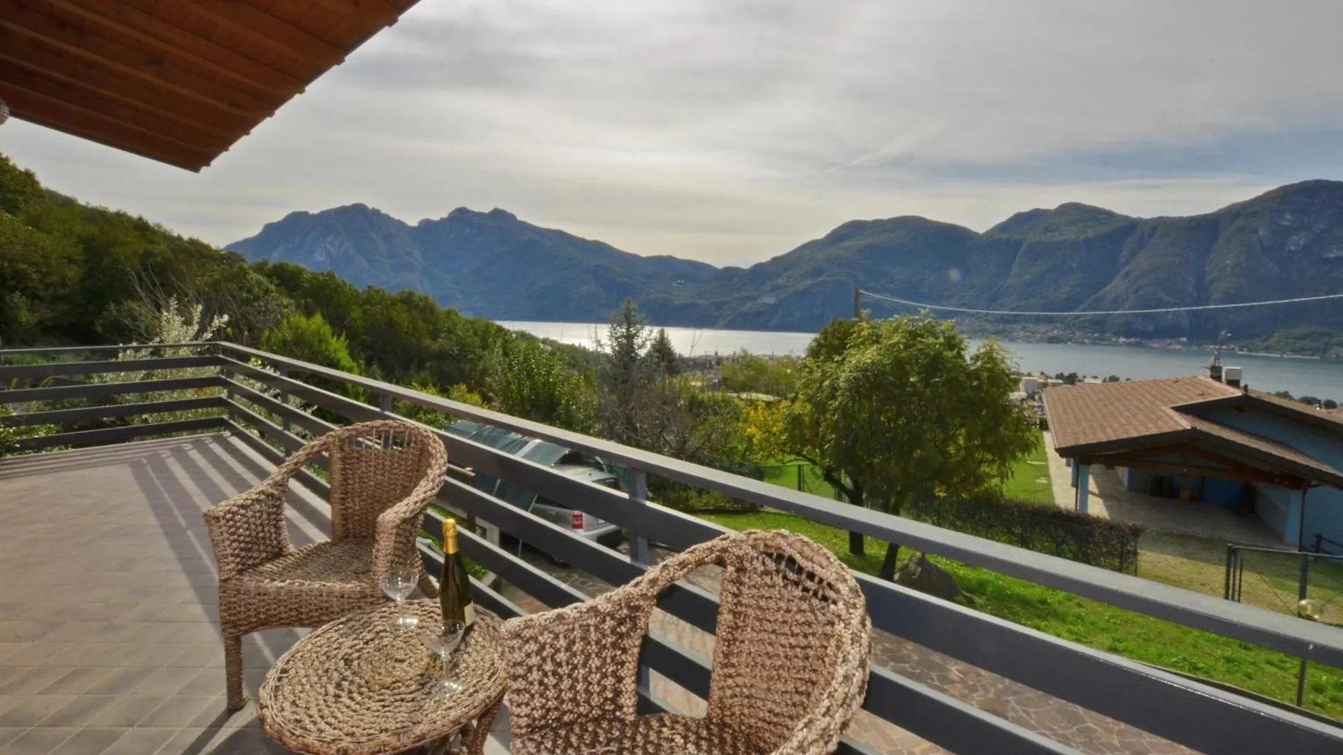 Casa Virginia Villa Mandello del Lario