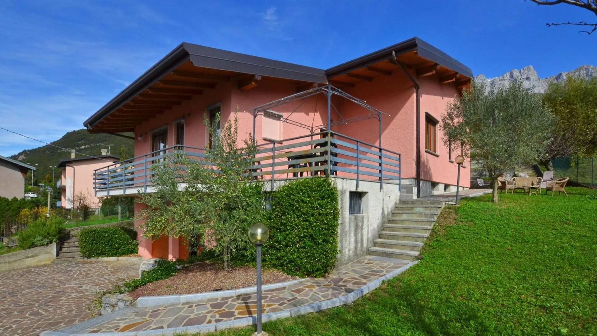 Casa Virginia Villa Mandello del Lario Italien