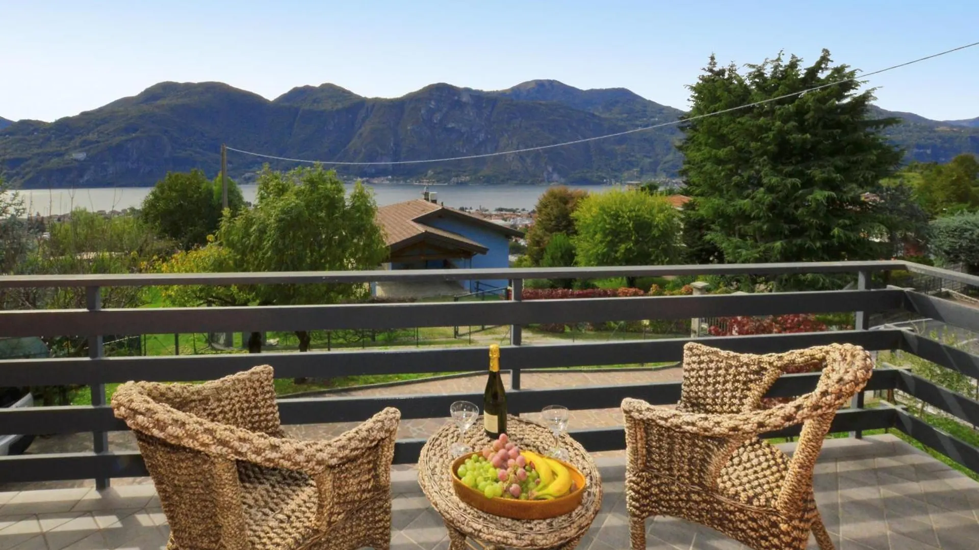 Casa Virginia Villa Mandello del Lario
